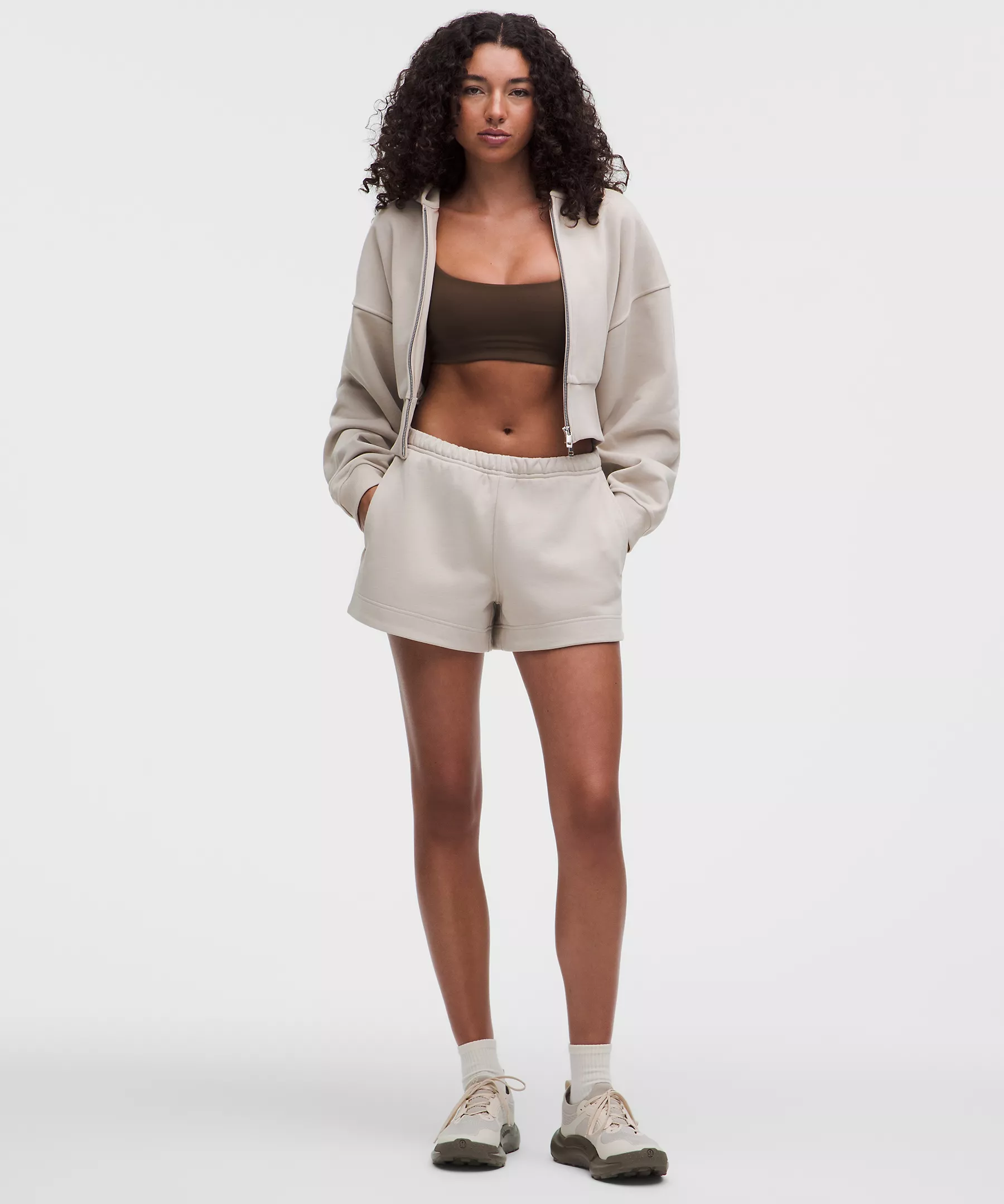 Alo Yoga vs Lululemon